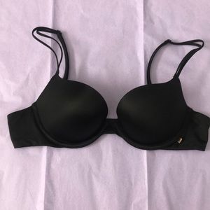 Victoria’s Secret: Very Sexy Padded DEMI Bra 🖤✨
